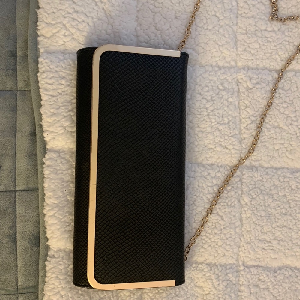 Aldo clutch